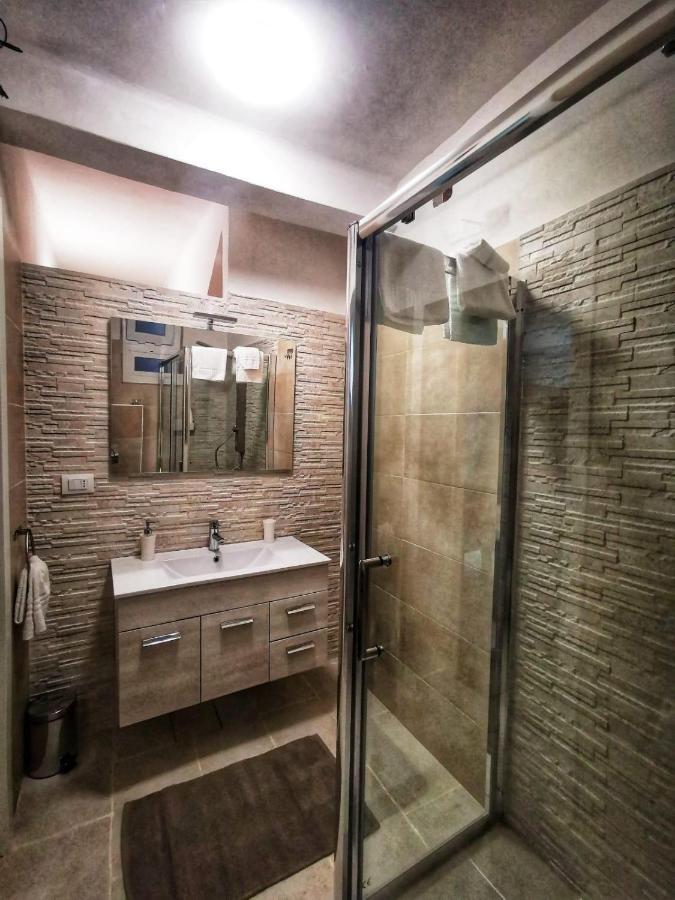 Pietra Bianca Appartment Бари Экстерьер фото