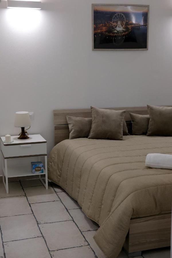 Pietra Bianca Appartment Бари Экстерьер фото