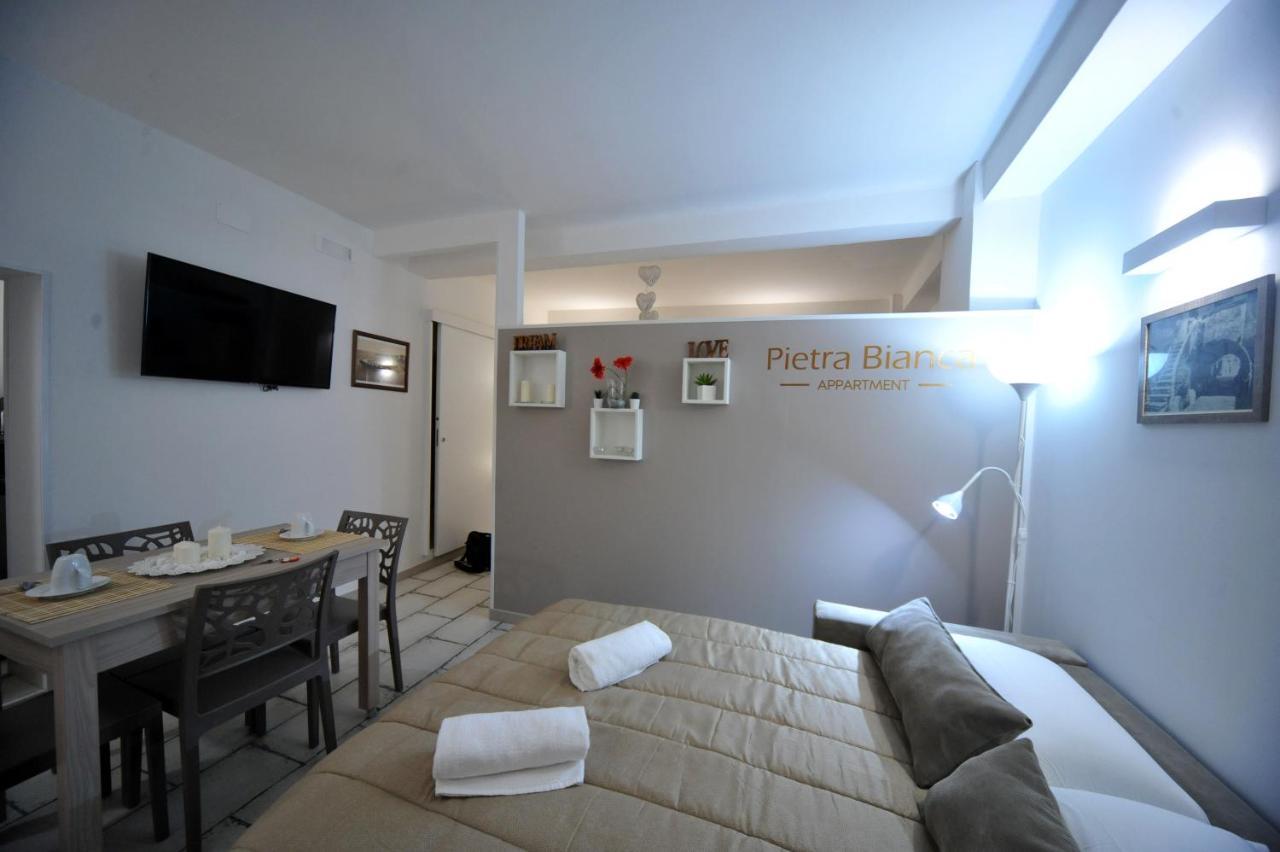 Pietra Bianca Appartment Бари Экстерьер фото