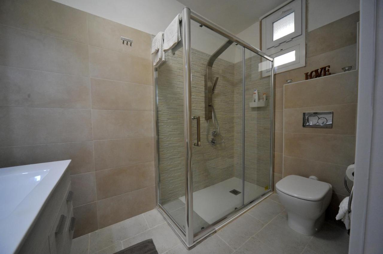 Pietra Bianca Appartment Бари Экстерьер фото