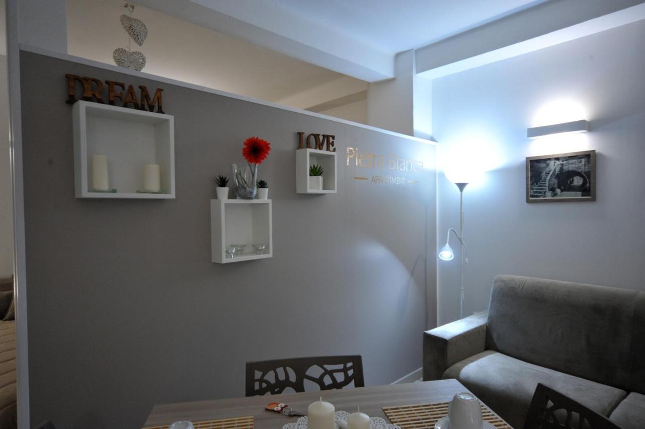 Pietra Bianca Appartment Бари Экстерьер фото