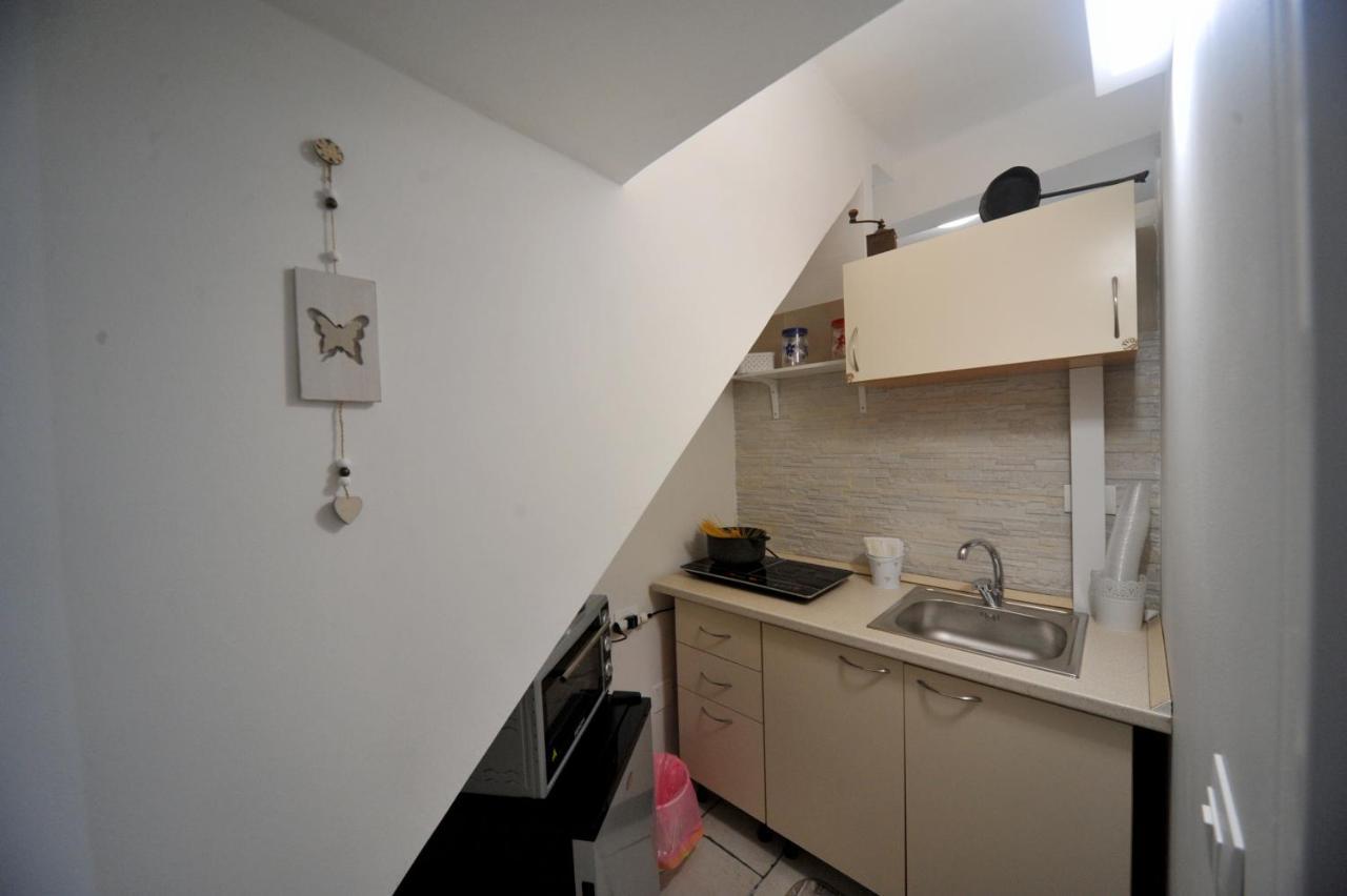 Pietra Bianca Appartment Бари Экстерьер фото